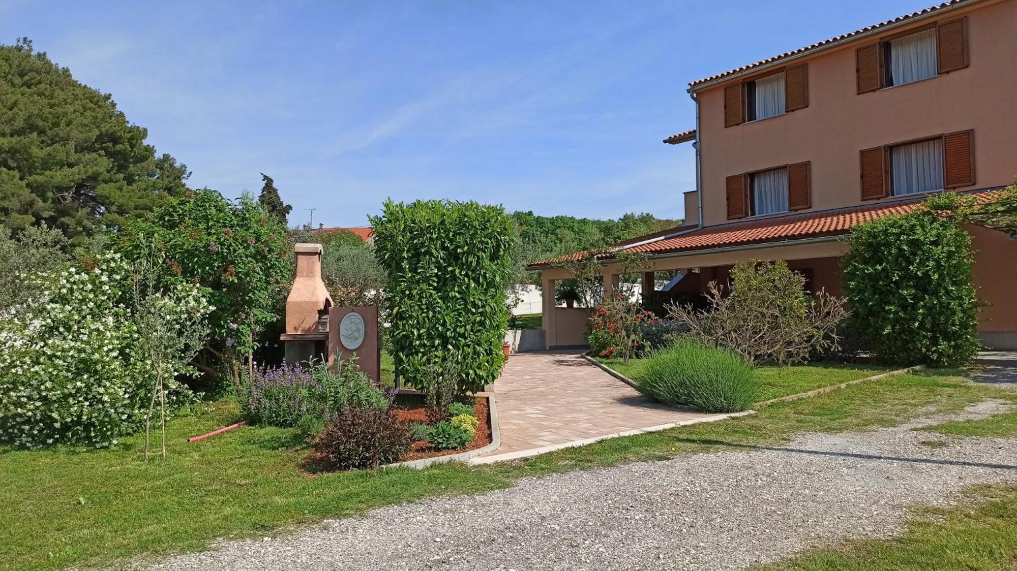 Olive Apartman *